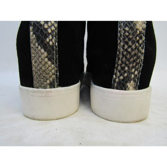 DV Dolce Vita Womens Size 8 M Black Suede Hidden Wedge Ankle Boots Bootie - Picture 8 of 11